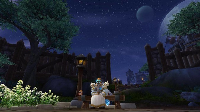 凤凰传奇曾毅手表被指含性暗示元素，回应「以为是劳力士」，如何看待此事？公众是不是有些过度解读了？